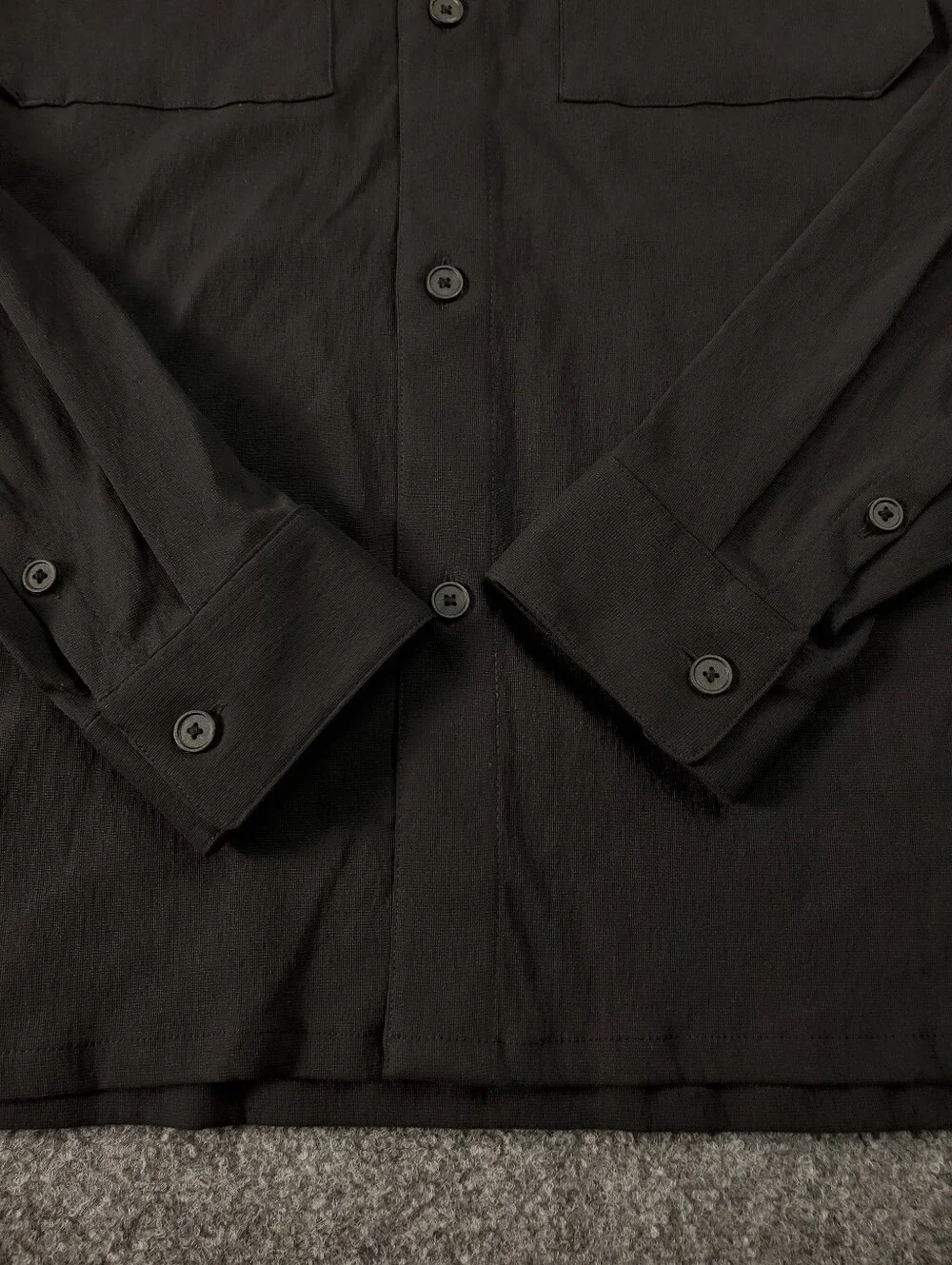 Lululemon Relaxed Fit Button Up Shirt Mens XL Sweat Wicking Performance Stretch